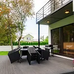 Family House Apartamento Pärnu