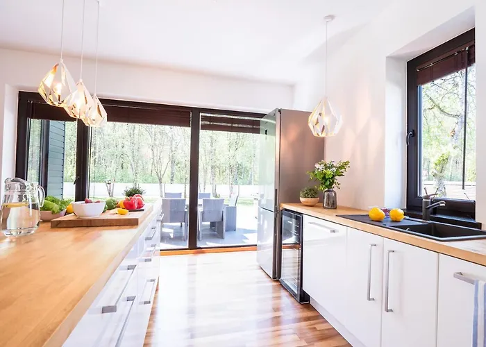 Family House شقة *