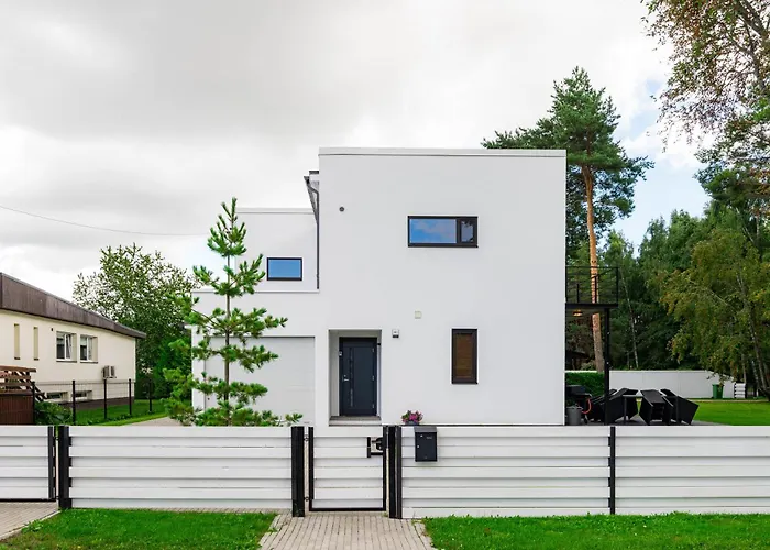 Family House * بارنو